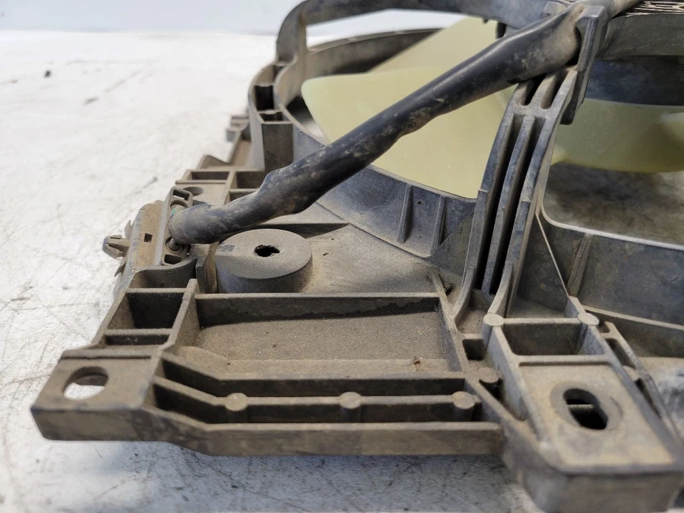 1995 1996 1997 1998 1999 SUBARU LEGACY AC CONDENSADOR VENTILADOR MONTAJE 73310AC000 Foto 3 de 4