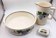 Waschschüssel mit Krug und Seifenschale Weintraubendekor Vintage