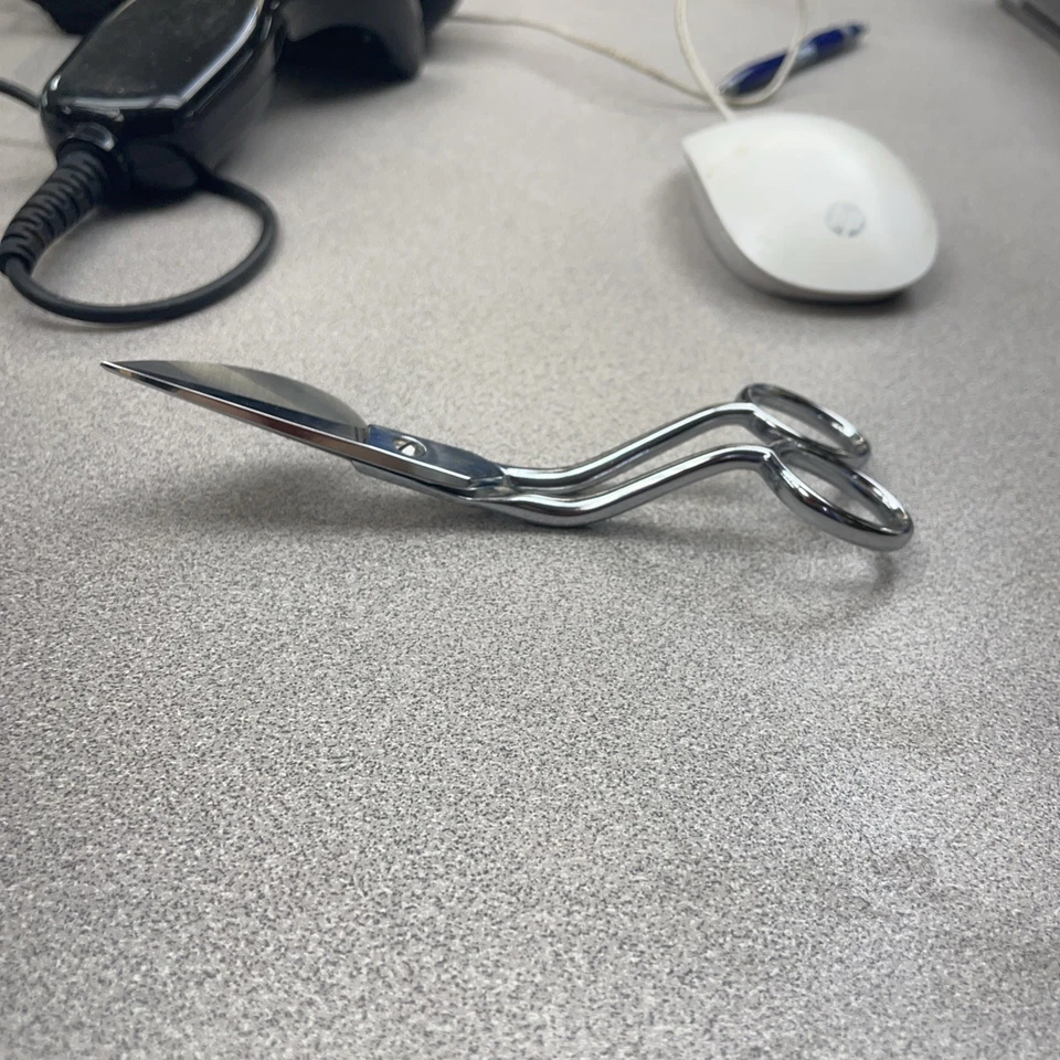 Gingher Applique Scissors 6" - Curved DuckBill, Duck Bill, Sharp Knife-Edge - Image 4 of 4