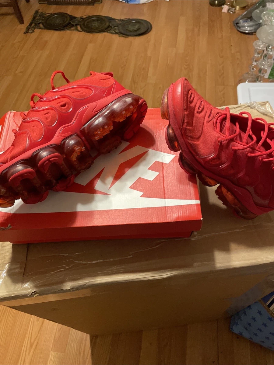Size 11 Nike Air VaporMax Plus Triple Red eBay