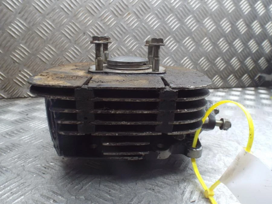 Suzuki TS100 TS 100 1980 cilindro motor barril y pistón  Foto 2 de 4