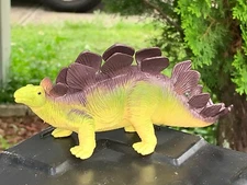 Dolgen Beautifully Detailed Realistic Stegosaurus Dinosaur Dino 6" PVC Figure