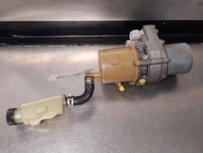 Pompe direction assistée Mazda 323