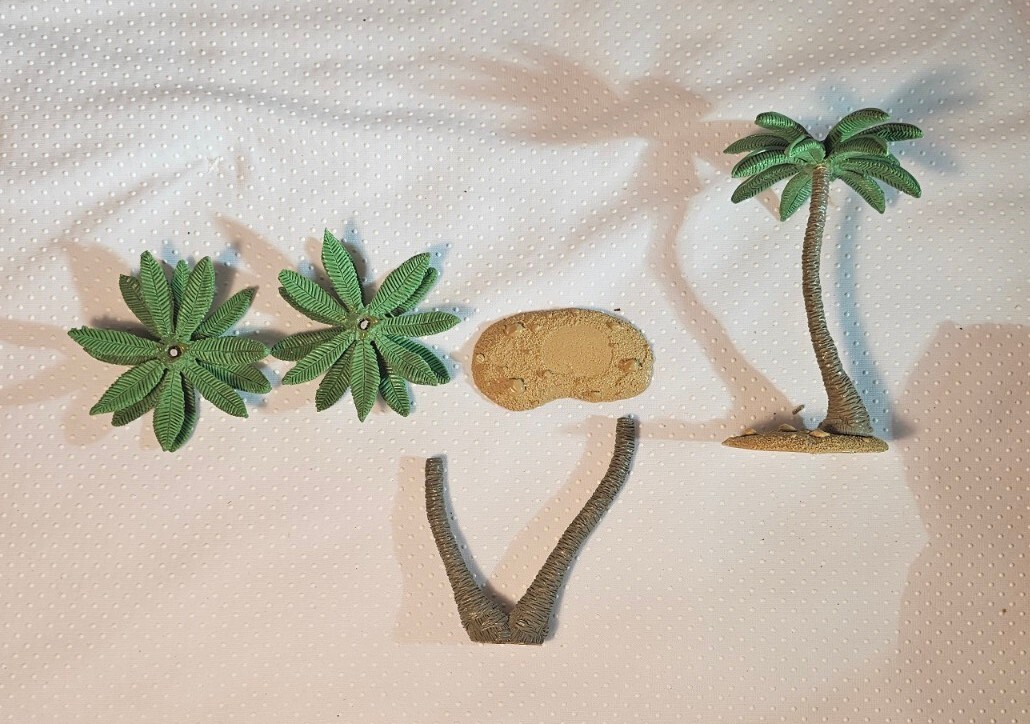 Barzso Playsets Treasure Island Palm Trees Plastic Accessories Broken