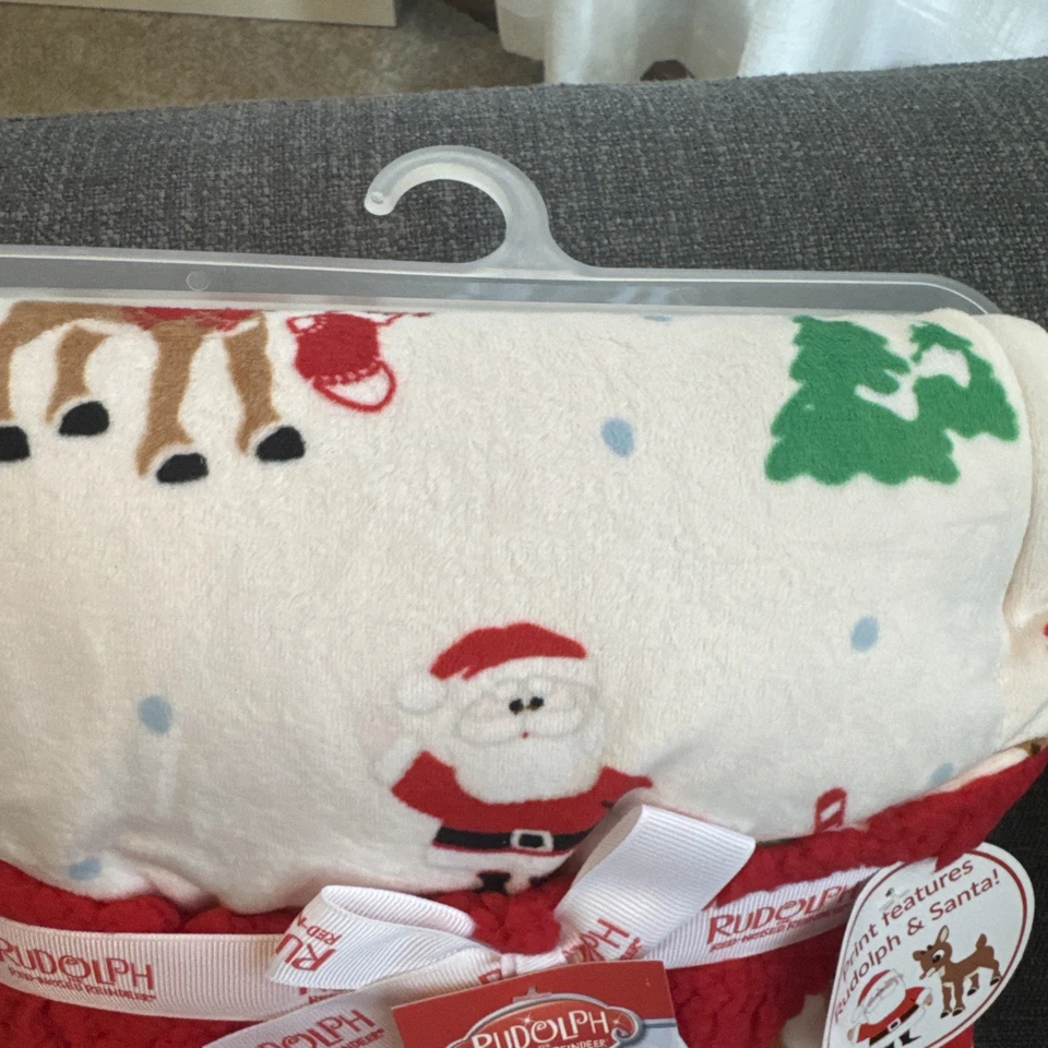 Rudolph The Red Nosed Reindeer Fleece Blanket Rudolph & Santa 30x40 New - Image 4 of 4