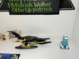 LEGO DC Comics Super Heroes: Arctic Batman Vs. Mr. Freeze: Aquaman on Ice...