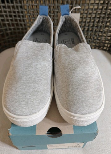 NEW IN BOX TOMS Luca Slip On Boys Grey Size 6 Youth Sneakers Casual Shoes - Picture 2 of 8