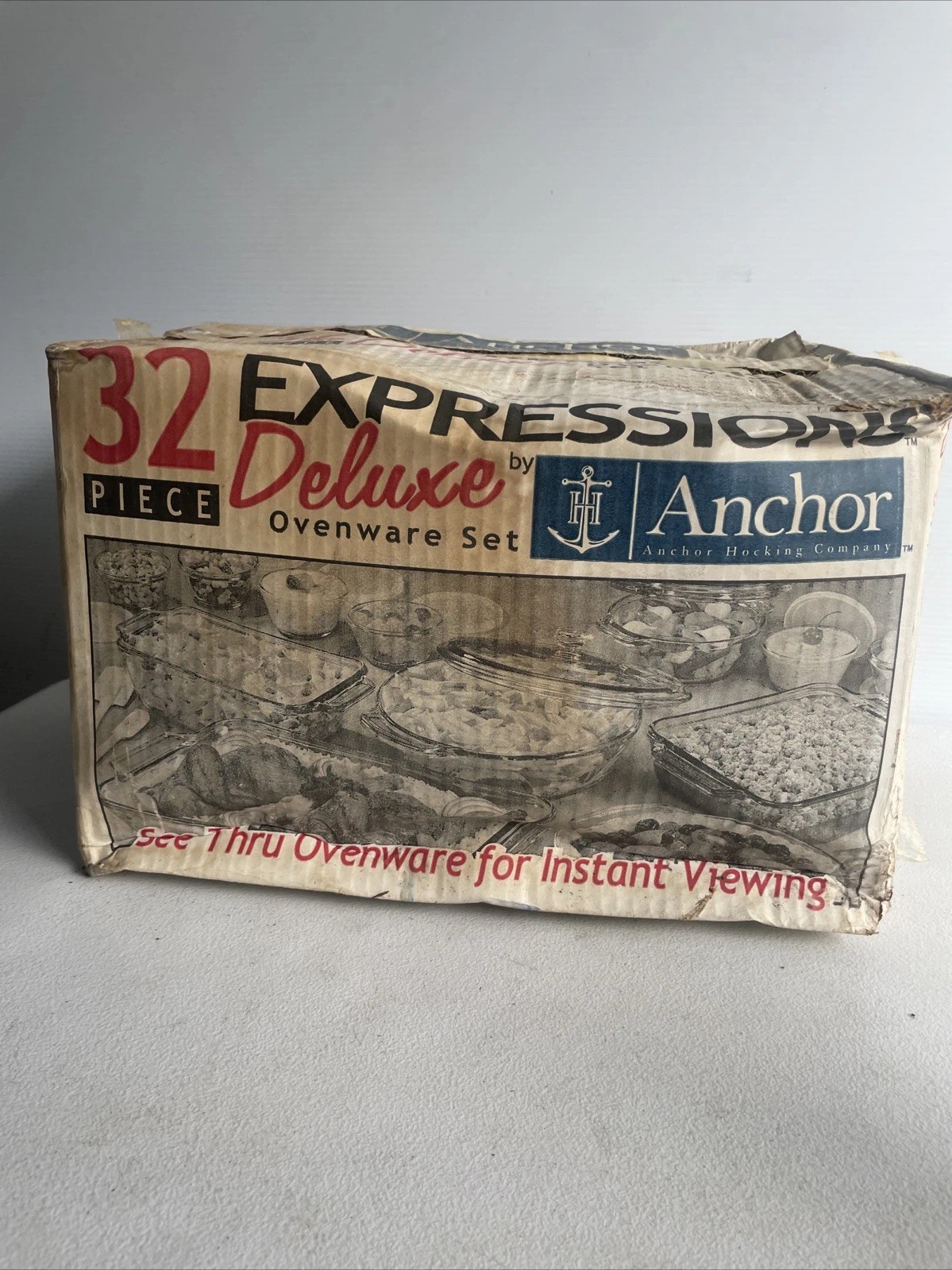 Anchor Hocking 32 Piece Expressions Deluxe Ovenware Set #2132 USA DAMAGED BOX