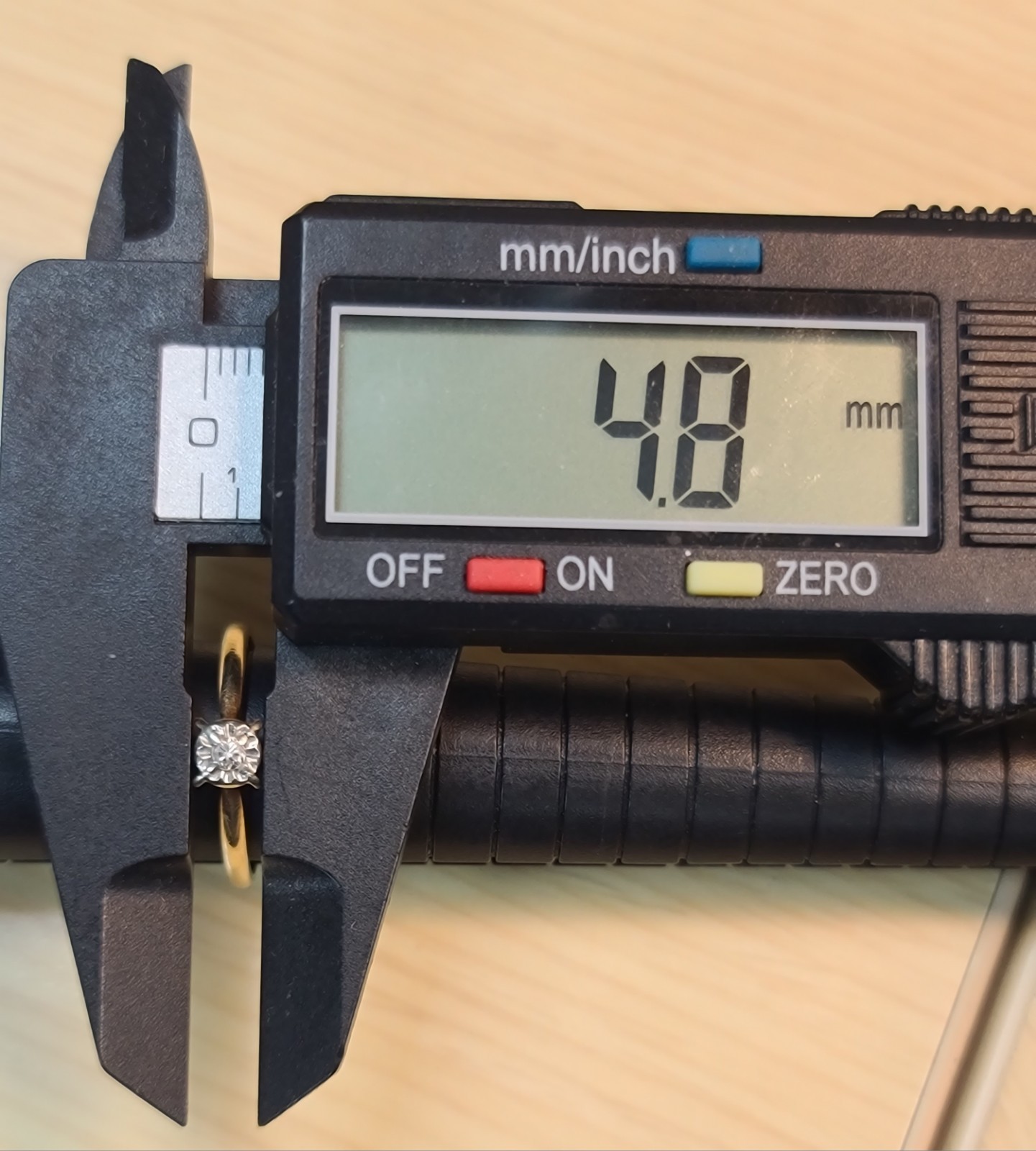 10k Solid Yellow Gold Diamond Solitaire Ring 7.5s… - image 16