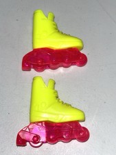 Mattel - Barbie - Neon Yellow Roller Blades with Pink Blades - Vintage