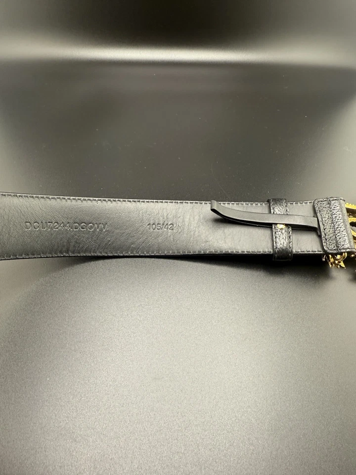 Cinturón Versace Medusa Cabeza de León Alado Cuero Negro Hebilla Dorada Talla 105/42 Foto 4 de 4