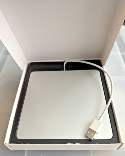 Apple MacBook Air SuperDrive External Optical Drive Model MC684ZM/A - Photo 9/9