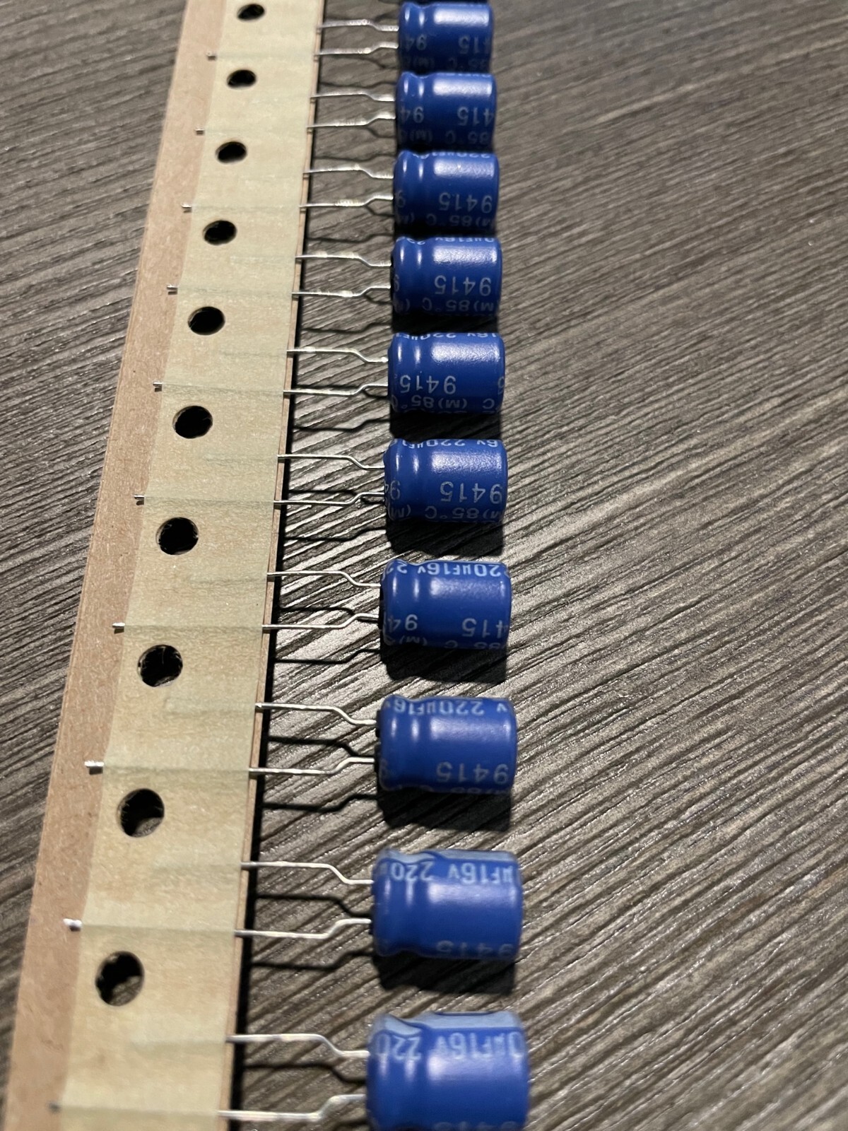 20pcs 220UF 220MF 16V ELECTROLYTIC CAPACITOR TA REPLACE FOR 10V and 6 ...