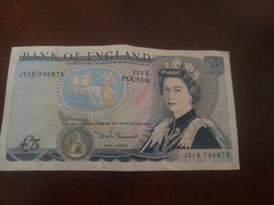 Bank of England 5 Pound Banknote Elizabeth II and The Duke of Wellington
