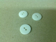 NEW 25PC BAG 5/8 INCH WHITE POLISHED  FINISH BUTTONS