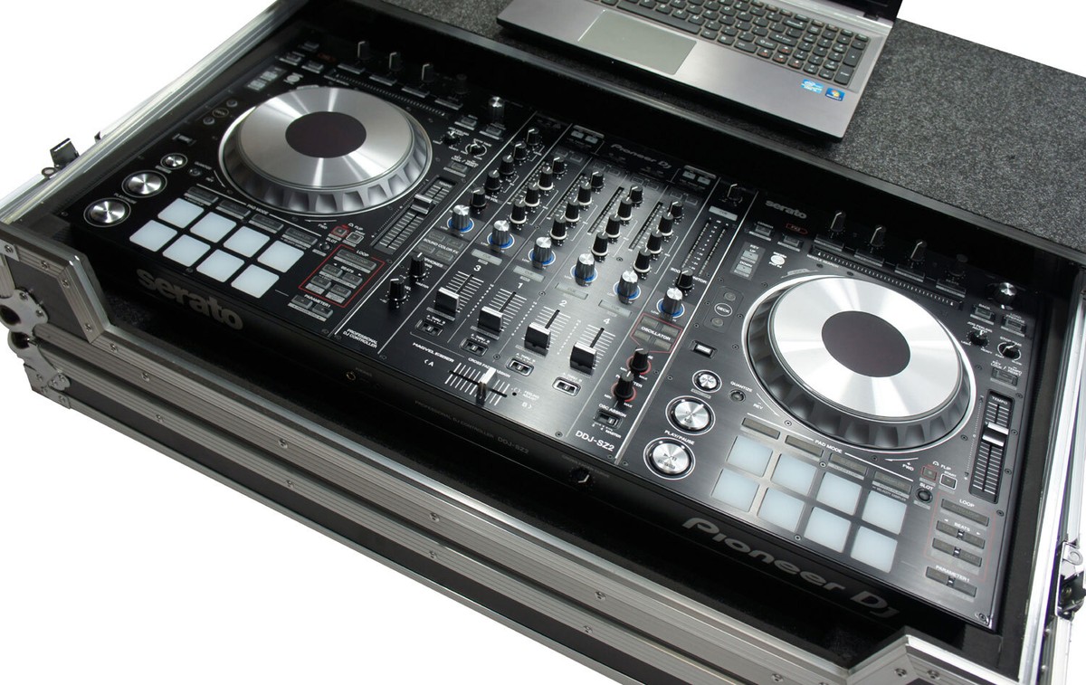 PIONEER DDJ-SZ DJコントローラー　ハードケース付き 中古品】Pioneer DJ/DJコントローラー/DDJ-SZ※専用ハードケース