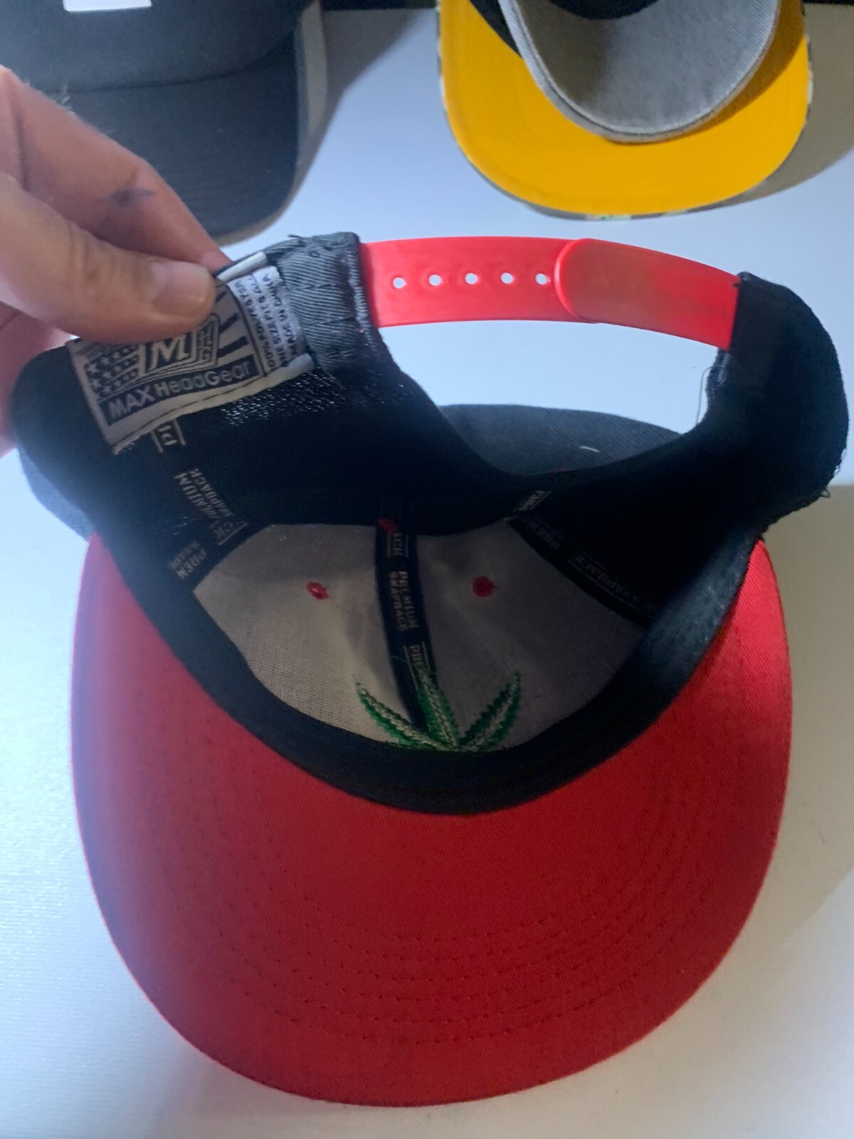 Leaf Hat Cap Snap Back Adjustable Black Red Pre-O… - image 2