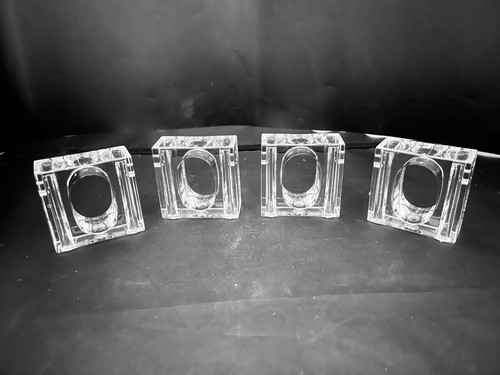 Vtg Clear Acrylic Square Napkin Rings w/ Salt Pepper Shaker Set of 4 NIB - Picture 2 of 6