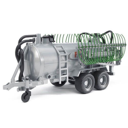 Bruder 02020 Barrel Trailer w/ Spread Tubes