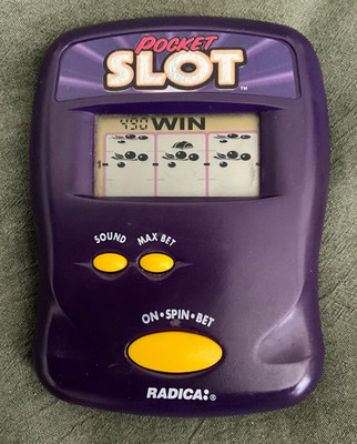 Vintage Radica Purple Pocket Slot Slots Handheld Game 1997 Tested Works 