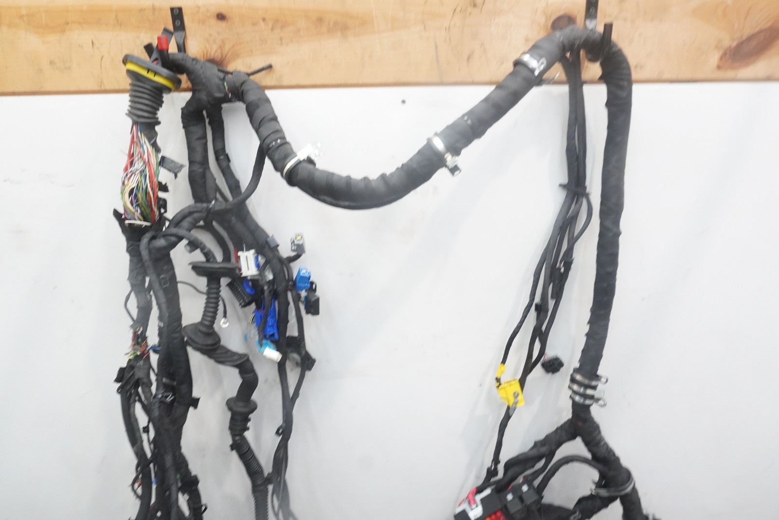 Ferrari GTC4Lusso T 2018 Engine wiring harness P/N 786361