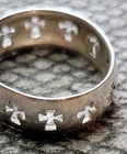 VINTAGE STERLING SILVER RING WITH PIERCED CROSSES 4.5 Religious Gothic