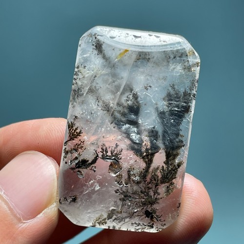 78ct Purificar Curar Raro Claro Natural Árbol de Mica Cristal Reiki Espécimen Colgante - Imagen 4 de 9