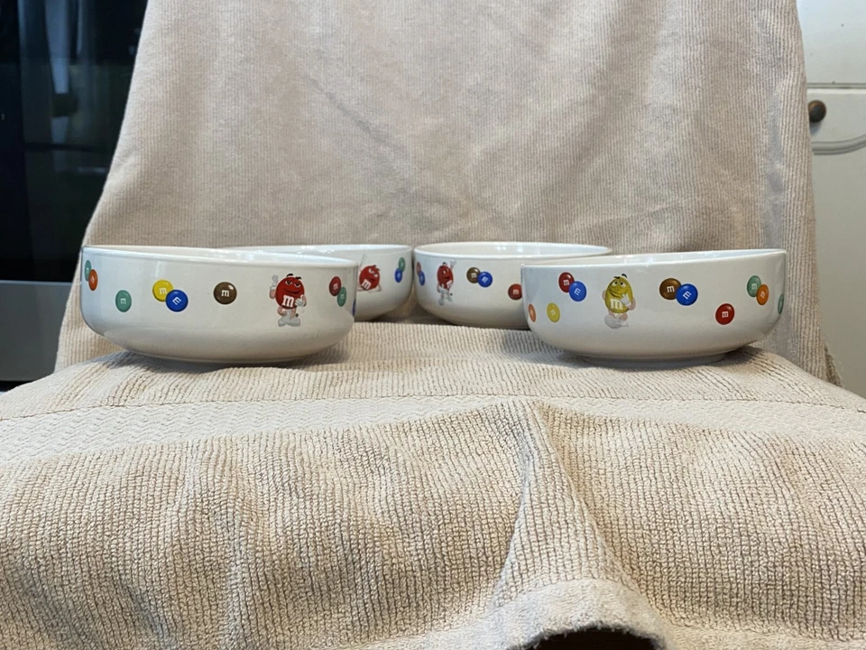 4x M & M's White Candy Cereal Bowls Dish Ceramic Character 6” 2004 Effem + BONUS - Image 3 of 4