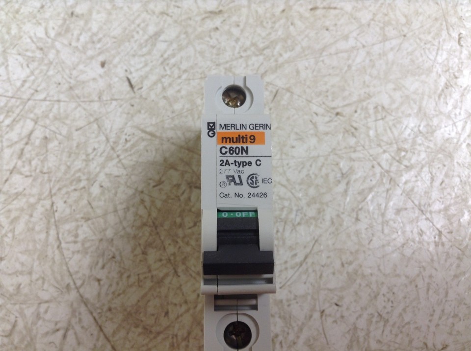Disjoncteur Merlin Gerin Square D Multi9 C60N C 2A 1 Pôle 277V - Modèle 24426, Parfait Pour Installations électriques