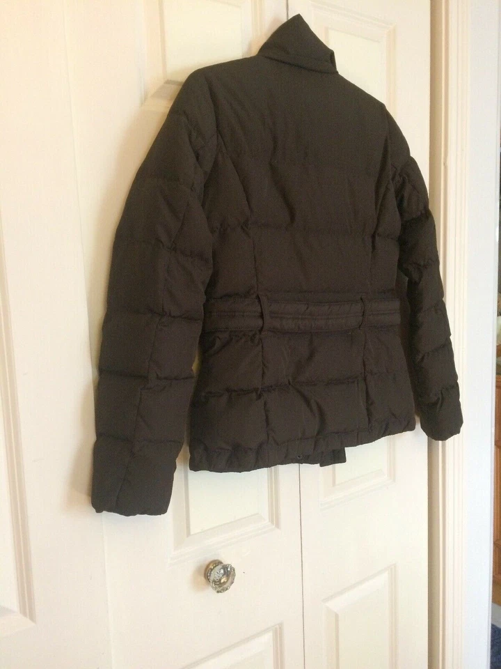 Chaqueta acolchada Hollister para mujer S marrón plumas Pit-Pit 18” longitud 25” Foto 2 de 4