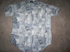 Men's John Blair Short Sleeved Button Up Shirt Size Med.