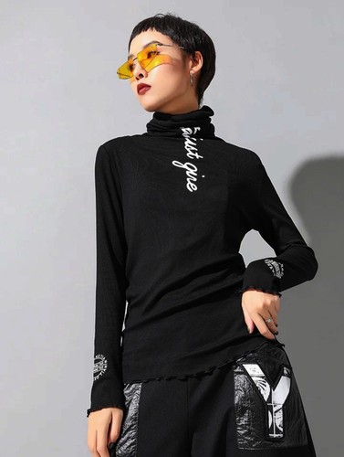 Black White Urban Street Chic Edgy Arty Print Casual Lightweight Vtg Mod Top 14 - Picture 2 of 10