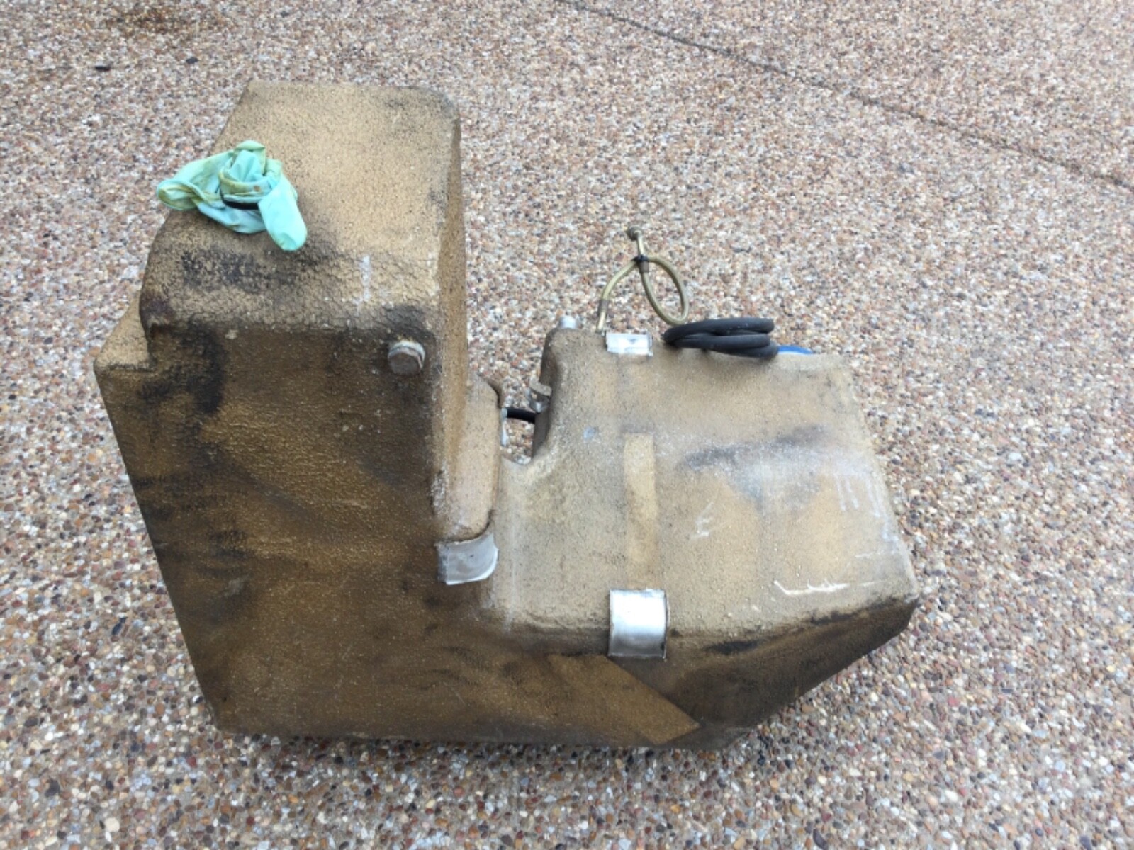 LAMBORGHINI GALLARDO COUPE OEM GENUINE RIGHT SIDE GAS TANK WITH FUEL PUMP & CA