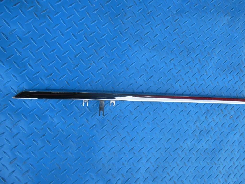 Bentley Mulsanne front left door lower window trim moulding #5458