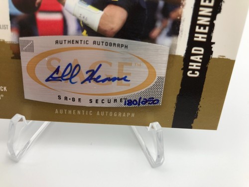 2008 CHAD HENNE ROOKIE AUTO Sage HIT GOLD SP/250 Card CHIEFS DOLPHINS MICHIGAN - Picture 2 of 8