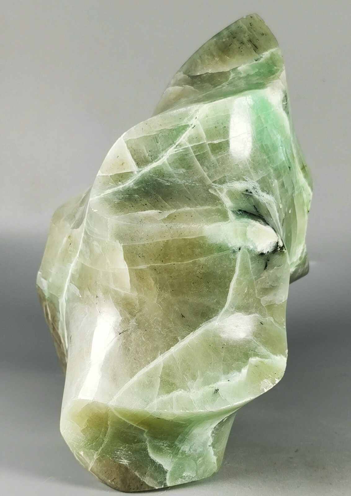 Picture 3 of 12