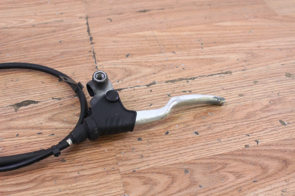 Suzuki GZ250 2006 percha de embrague con palanca y cable  Foto 3 de 4