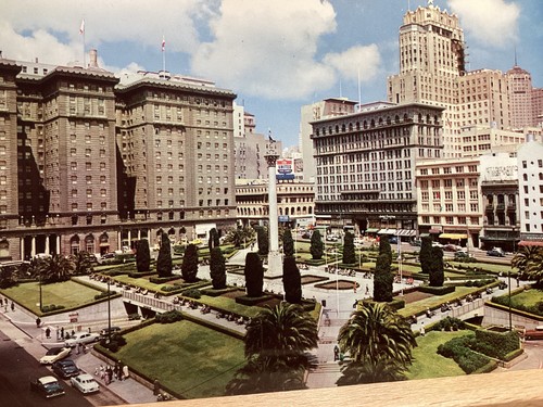 Admiral George Dewey Monument/Hotels: San Francisco, CA - Vintage Postcard - Picture 2 of 3