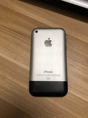 Apple iphone 2G 1st Generation 8GB sliver (Unlocked) Full working