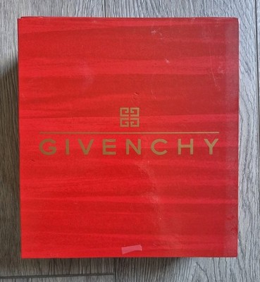 Vintage Givenchy 4ml Organza & Organza indecence 4l perfume set in box NEW