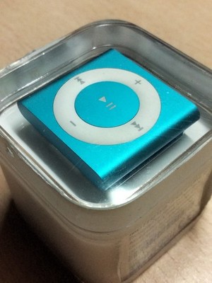 Apple iPod Shuffle 4. Gen. New Old Stock NOS) OVP unberührt ungeöffnet, Nov 2013