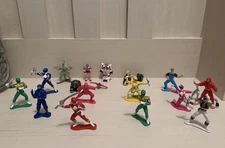 1993 Bandai Mighty Morphin Power Rangers Lot of 18 Mini Figures Collectibles
