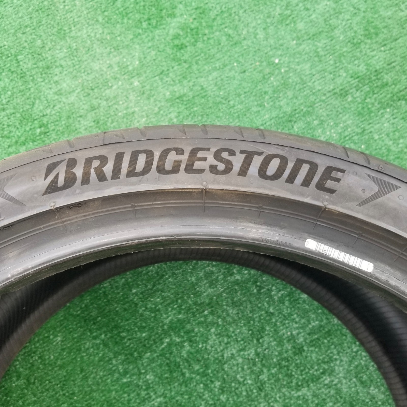 305/30R20 Bridgestone Potenza Sport Tire 305/30ZR-20 305/30ZR20 Lamborghini 100%