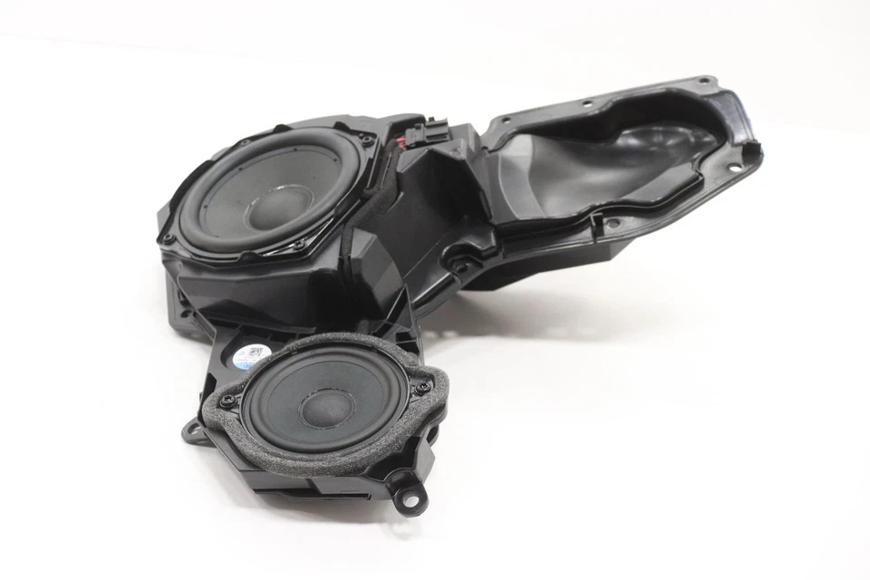 ALTAVOZ SONIDO AUDIO PUERTA LADO CONDUCTOR DELANTERO IZQUIERDO AUDI A6 2024 OEM 4K0035297A Foto 3 de 4