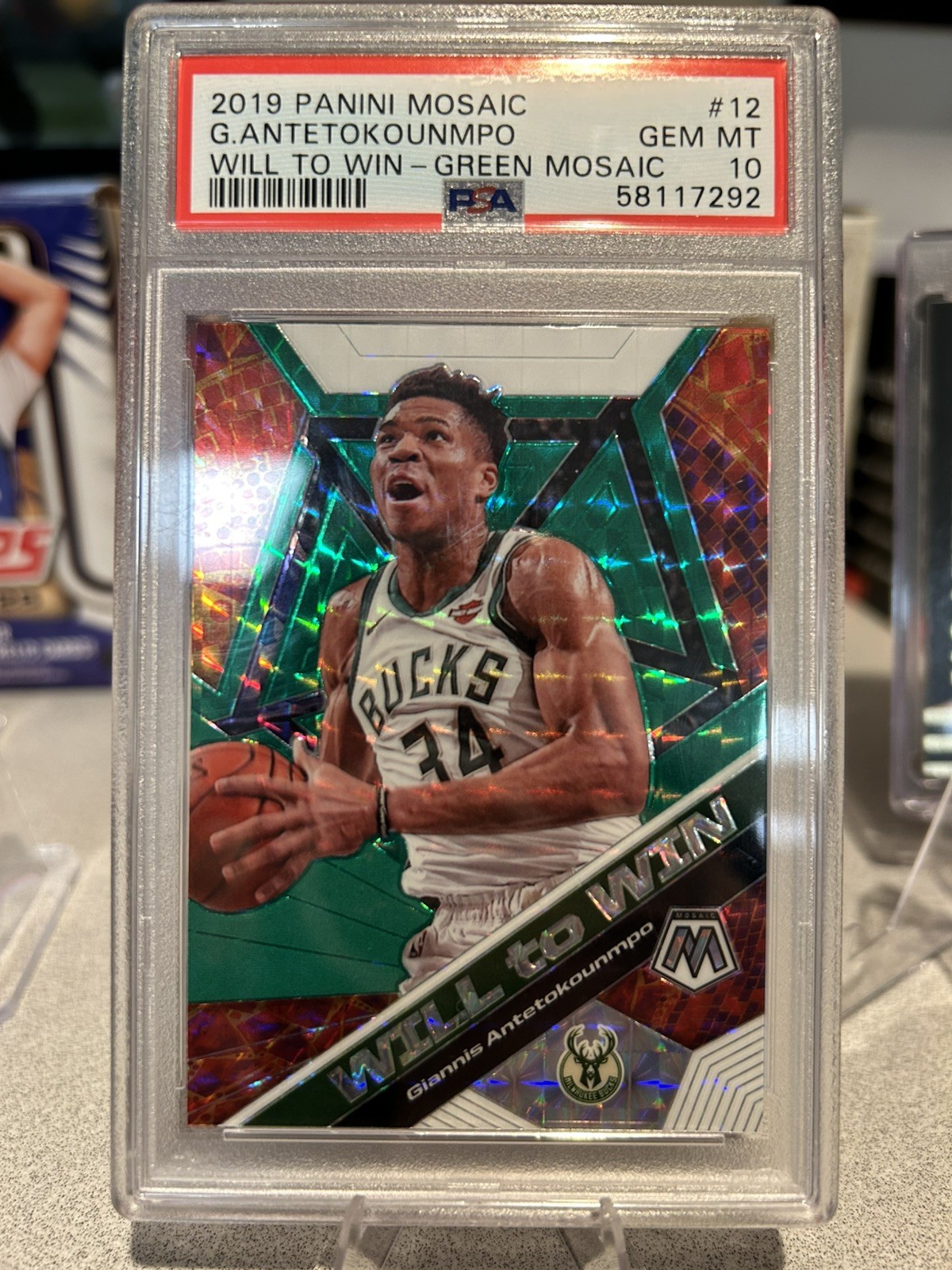 2019-20 Mosaic Giannis Antetokounmpo Will to Win Mosaic Green #12 Bucks PSA 10