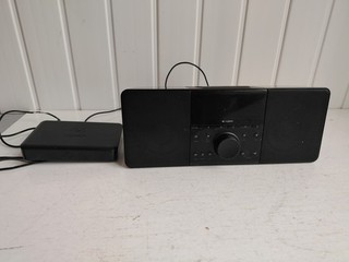 Logitech X RB2 Squeezebox Boom Wi Fi Media Streamer HB