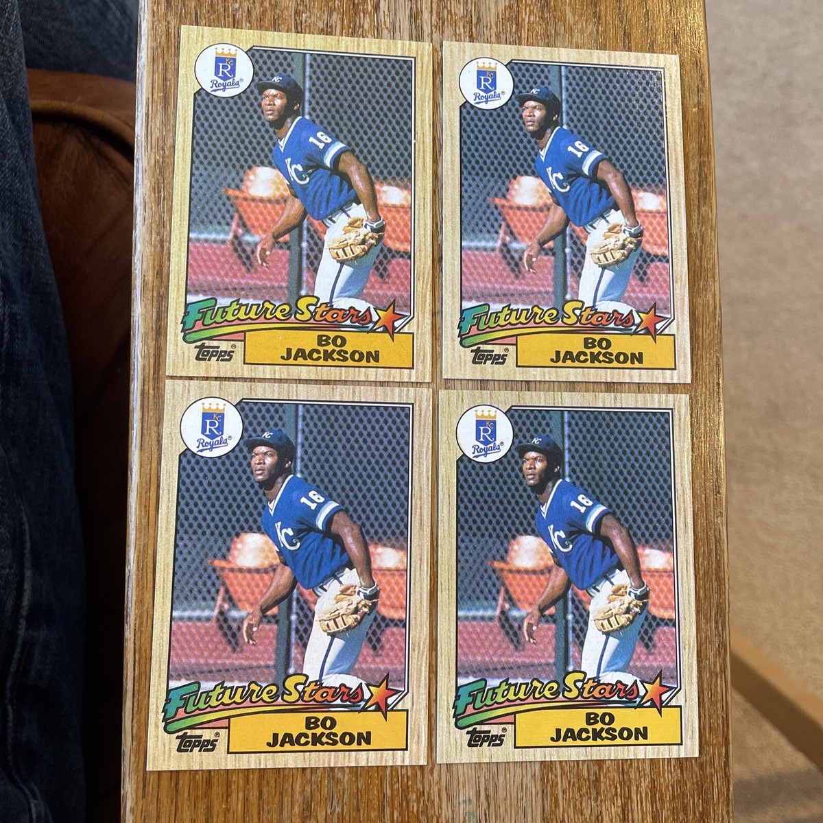 4) Card Lot 1987 Topps Rookie Future Stars #170 - Bo Jackson