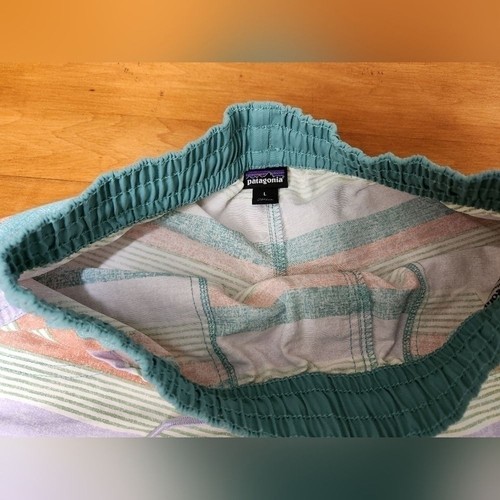 Patagonia Stripe Costa Rica Baggies Shorts Girls Large Athletic - Picture 3 of 6