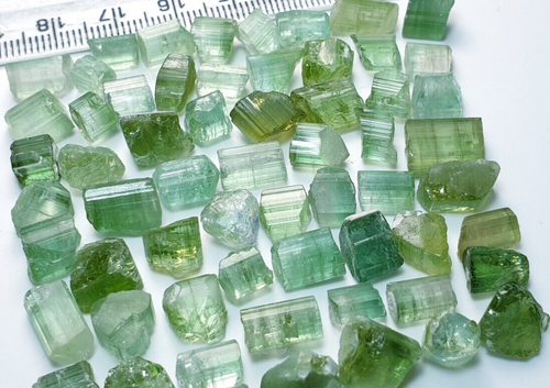 178ct schöner grüner Turmalin grobe Qualität Top Qualität fantastischer Glanz - Bild 2 von 6