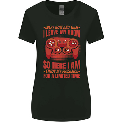 Every Now & Then I Leave My Room Gamer Damen T-Shirt breiter geschnitten